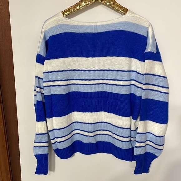 Womens Striped Pullover V Neck Sweater - Picture 9 of 13